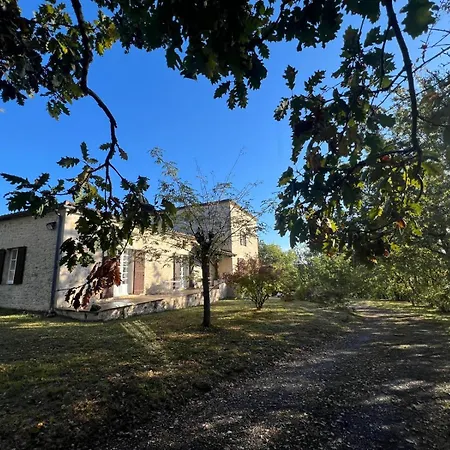 Thera Oda ve Kahvaltı Montaigu-de-Quercy