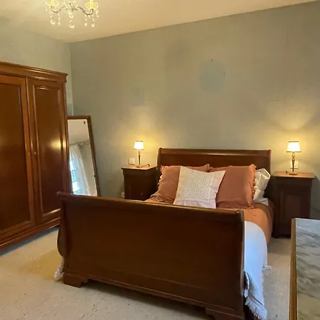 Bed & Breakfast Thera